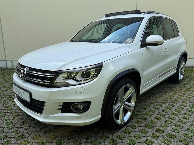 Weiß Gebraucht 2013 VW Tiguan R-line SUV | 14.790 € (Teuer) - Bild 1/4