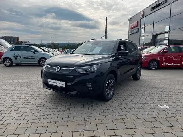Gebraucht SsangYong Korando 139 kW (190 PS) 2023 Schwarz SUV