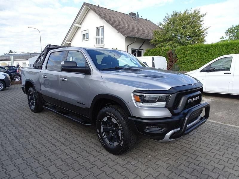 Silber Gebraucht 2020 Dodge Ram Abholung | 36.990 € (Superpreis) - Bild 1/4