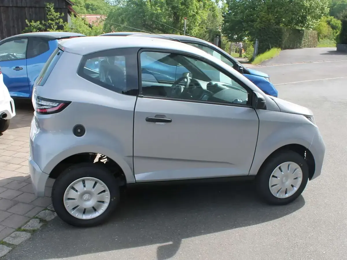 Ny Aixam City Pack 2026 Sølv Hatchback