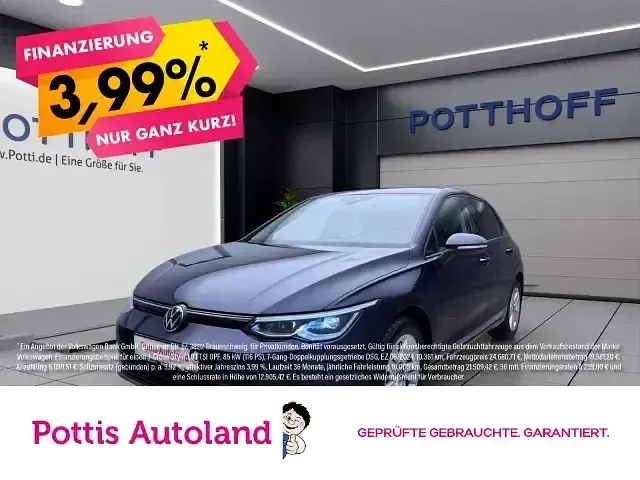 Gebraucht VW Golf VIII Life 131 PS (96 kW) 2023 Limousine