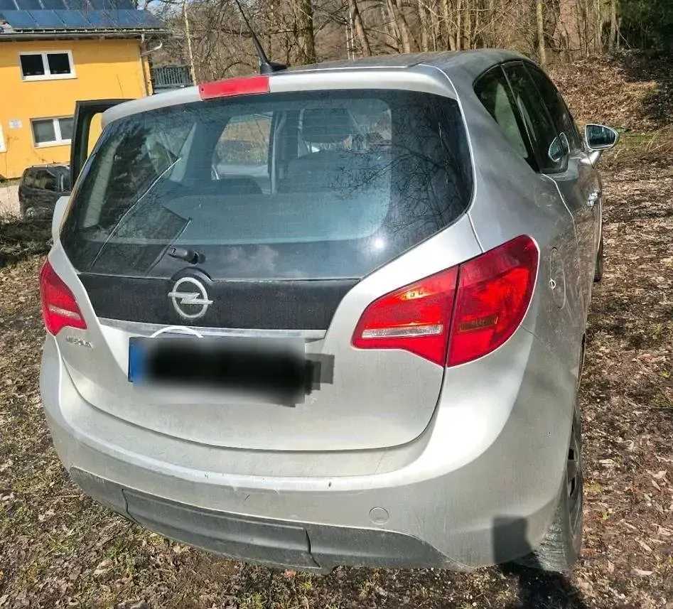 Gebraucht Opel Meriva 140 PS (102 kW) 2010 Silber Van / Kleinbus