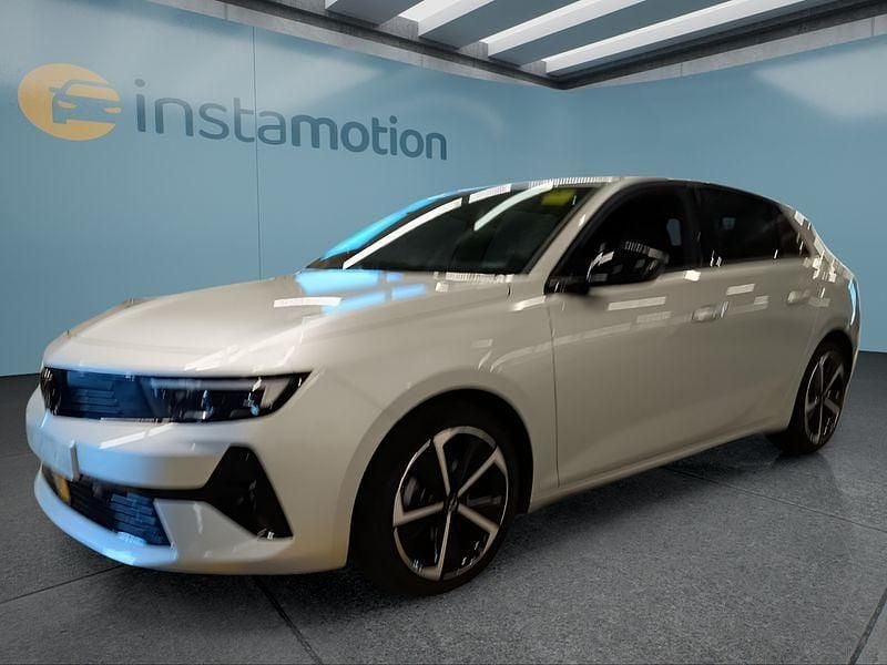 Grau Gebraucht 2024 Opel Astra Limousine | 24.699 € (Fairer Preis) - Bild 1/4