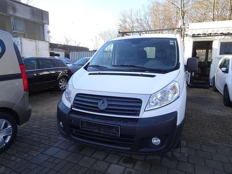 Gebraucht Fiat Scudo 128 PS (94 kW) 2014 Weiß Van