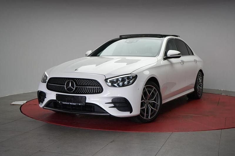 Gebraucht Mercedes E300 AMG 265 PS (194 kW) 2022 Weiß Limousine