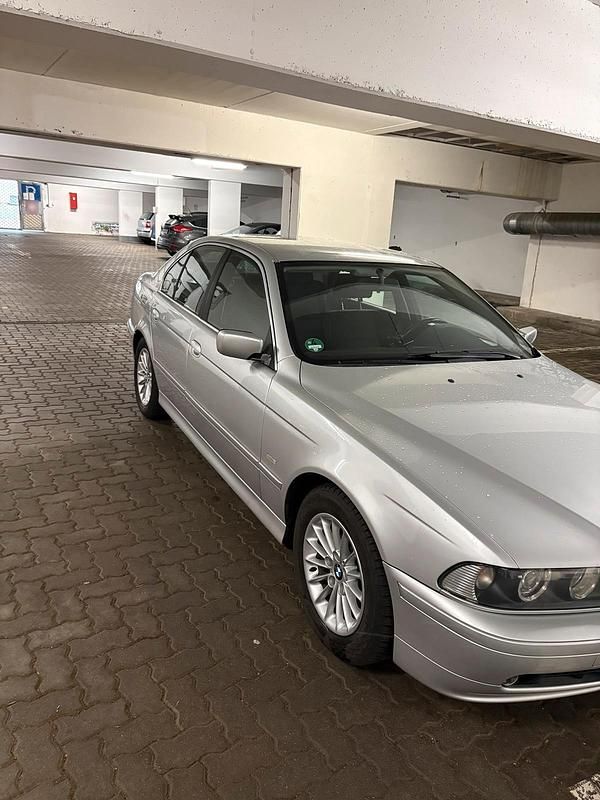 Gebraucht BMW 525 192 PS (141 kW) 2003 Silber Limousine