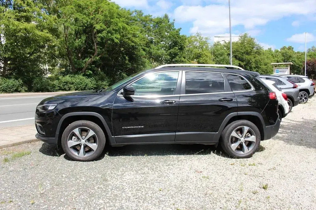 Gebraucht Jeep Cherokee Limited 200 PS (147 kW) 2018 Schwarz SUV