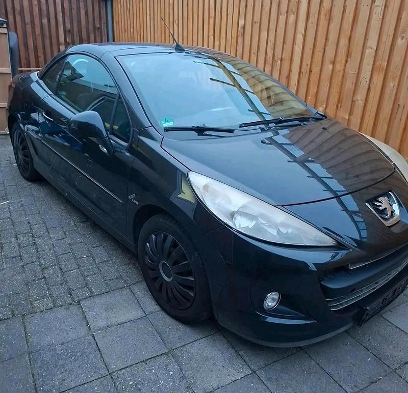 Gebraucht Peugeot 207 CC 120 PS (88 kW) 2010 Schwarz Cabrio