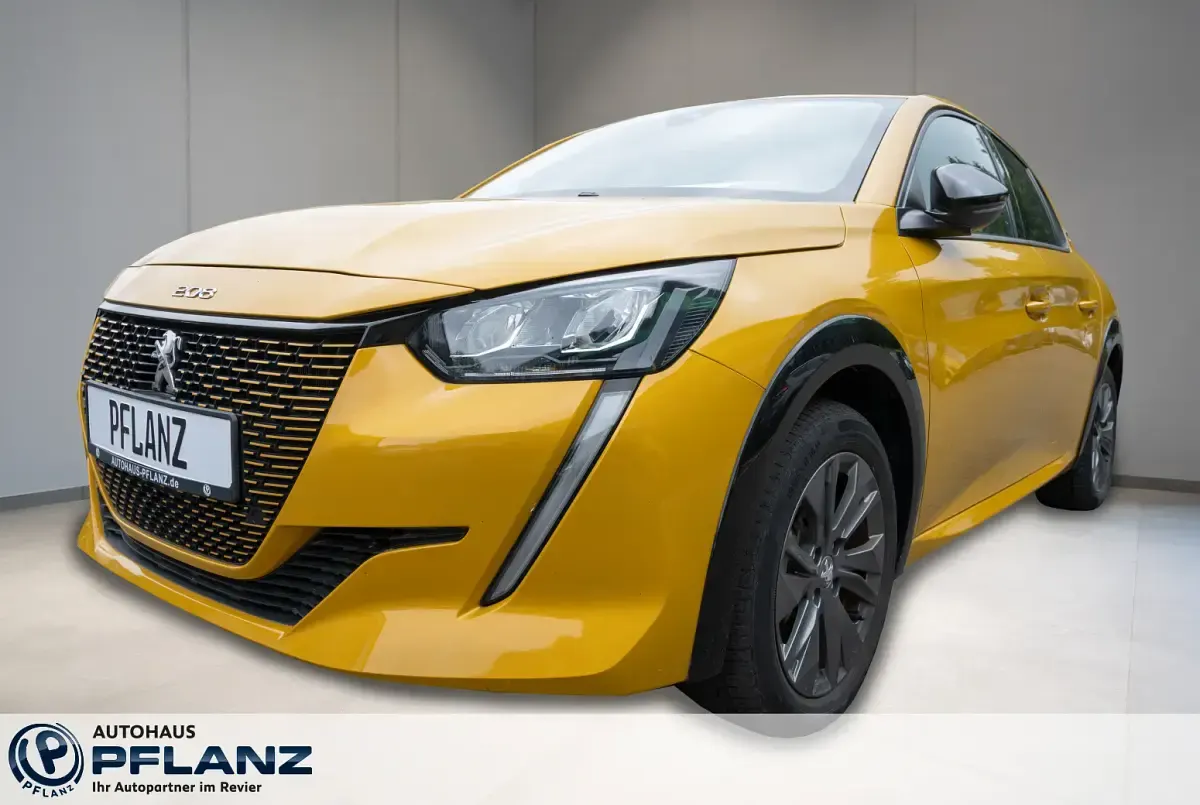 Gebraucht Peugeot e-208 Allure 100 kW (136 PS) 2022 Kleinwagen