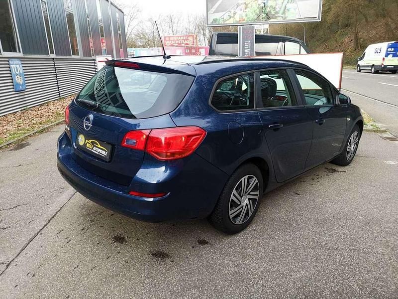 Gebraucht Opel Astra Selection 101 PS (74 kW) 2011 Royal blau (s2) Kombi