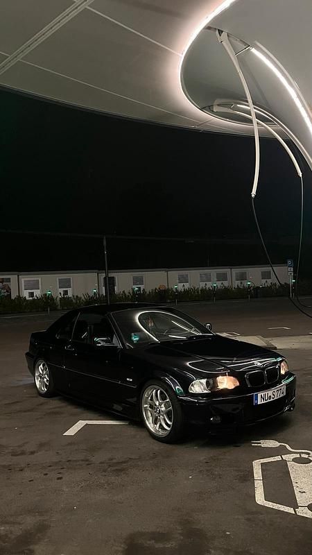 Blau Gebraucht 2001 BMW 318 Cabriolet M Sport Cabrio | 8.500 € - Bild 1/4