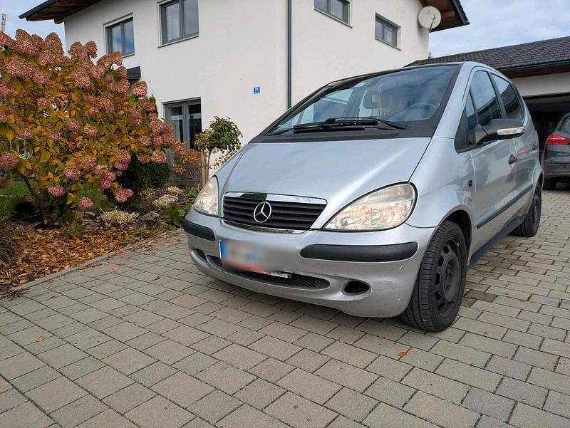 Silber Gebraucht 2004 Mercedes A160 Van / Kleinbus | 890 € (Superpreis) - Bild 1/4