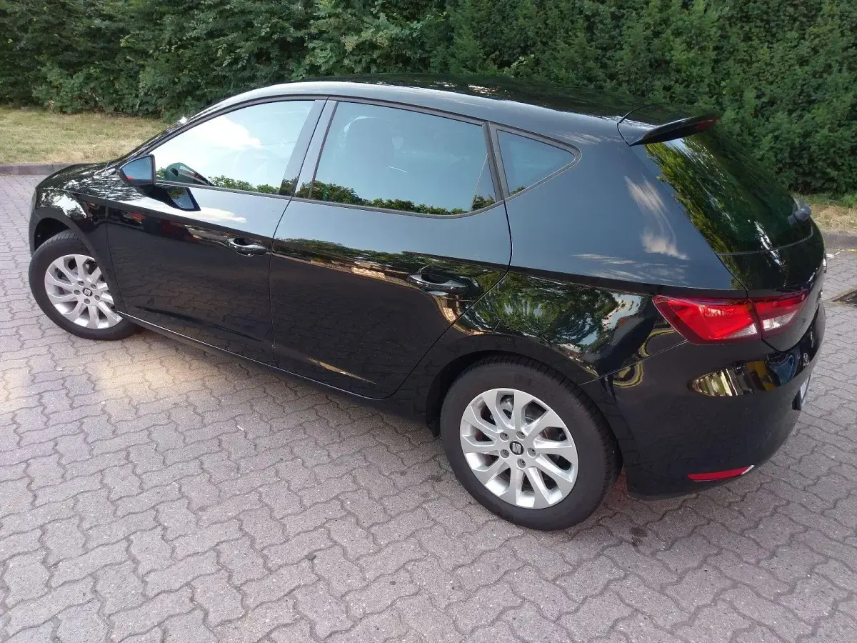 Gebraucht Seat Leon 110 PS (80 kW) 2015 Schwarz Limousine