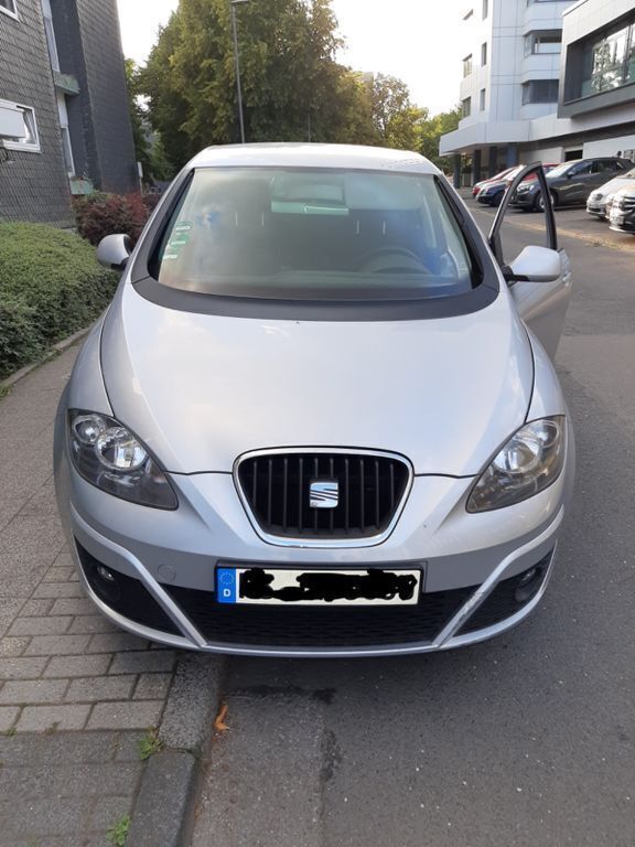 Silber Gebraucht 2010 Seat Altea Ecomotive Van / Kleinbus | 6.200 € (Etwas zu teuer) - Bild 1/4