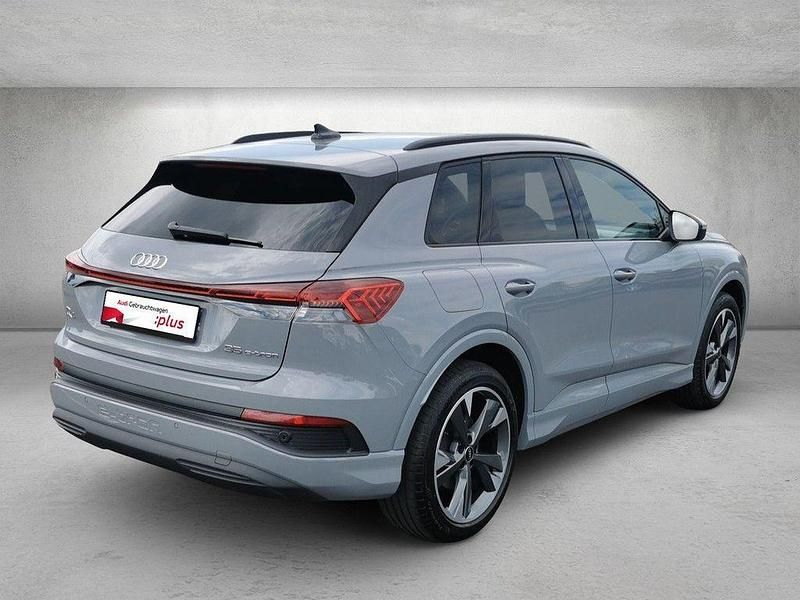 Gebraucht Audi Q4 e-tron Ambiente 125 kW (170 PS) 2022 Grau SUV