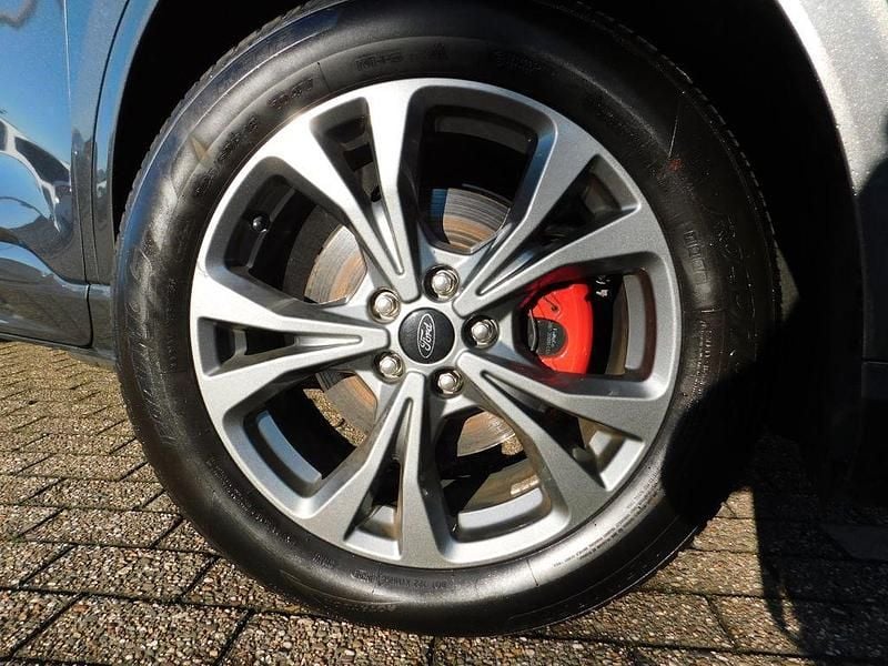 Gebraucht Ford Kuga ST-Line X 224 PS (164 kW) 2023 Grau SUV