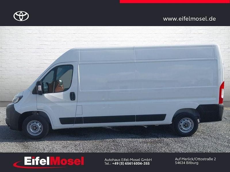 Gebraucht Toyota Proace Comfort 140 PS (102 kW) 2024 Icy white Van / Kleinbus