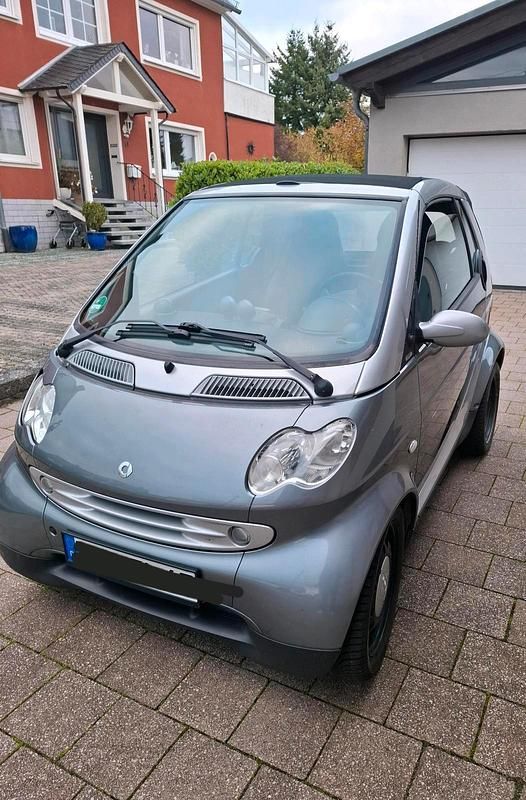 Grau Gebraucht 2005 Smart ForTwo Cabrio Pulse Cabrio | 2.600 € (Fairer Preis) - Bild 1/4