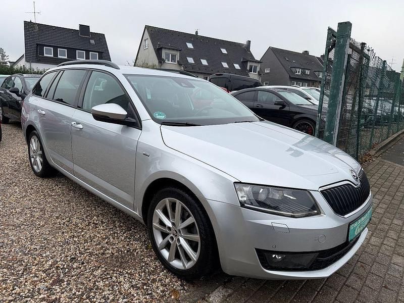 Gebraucht Skoda Octavia Joy 150 PS (110 kW) 2016 Silber Kombi