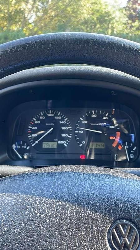 Gebraucht VW Polo 75 PS (55 kW) 1998 Rot Limousine