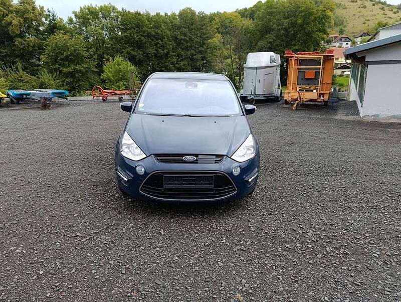 Blau Gebraucht 2014 Ford S-MAX Titanium Van / Kleinbus | 6.900 € (Guter Preis) - Bild 1/4