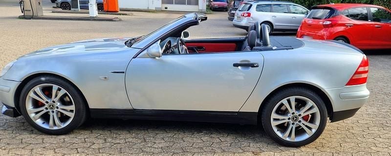 Gebraucht Mercedes SLK200 136 PS (100 kW) 1998 Silber Cabrio