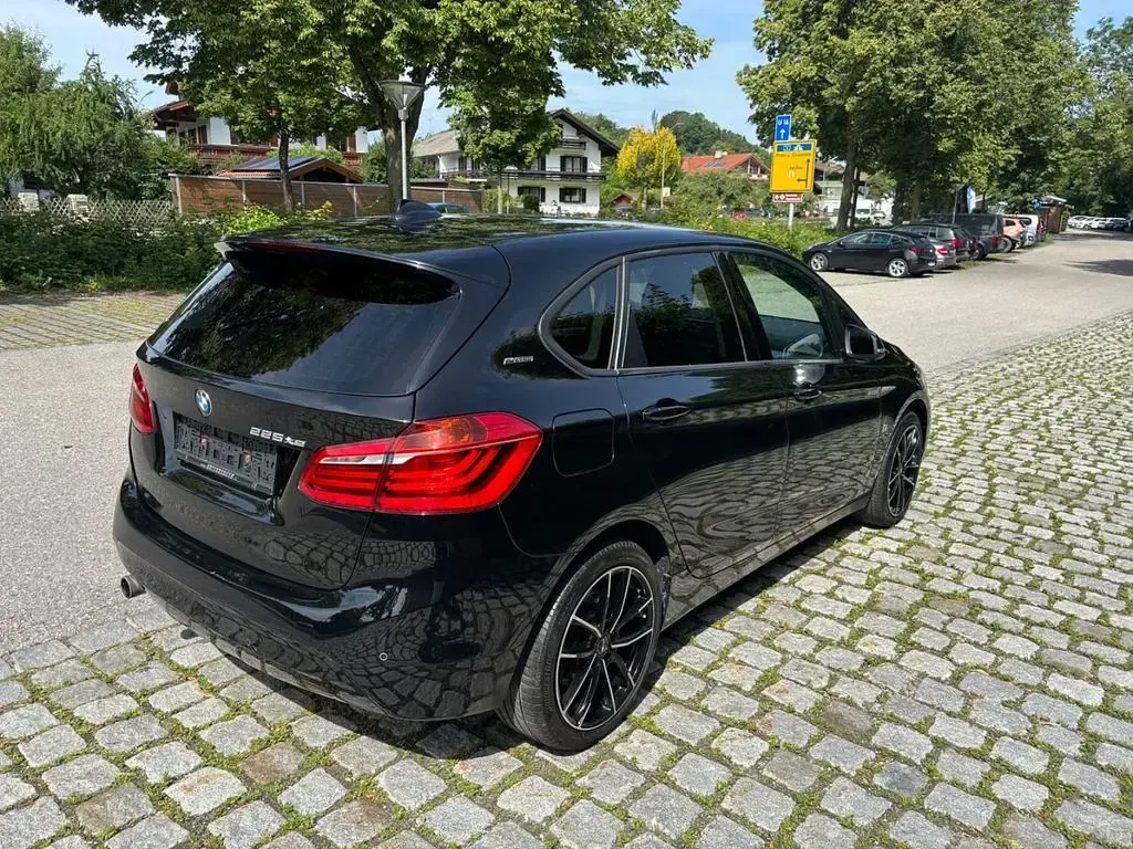 Gebraucht BMW 225 136 PS (100 kW) 2017 Schwarz Kombi