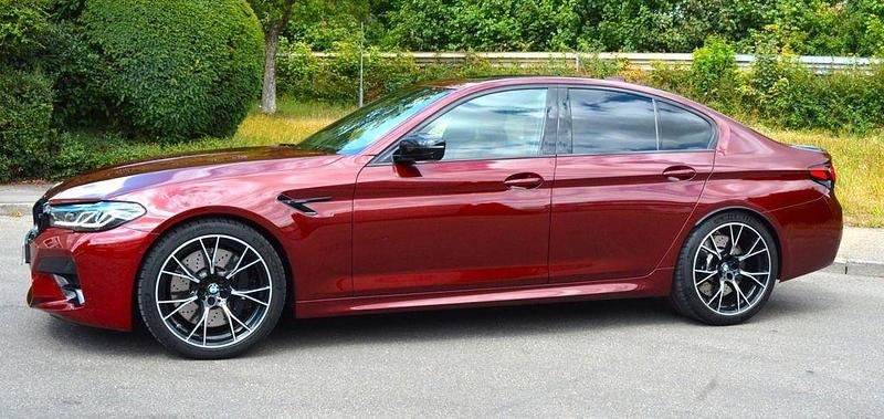 Gebraucht BMW M5 Competition Edition 625 PS (459 kW) 2022 Rot Limousine