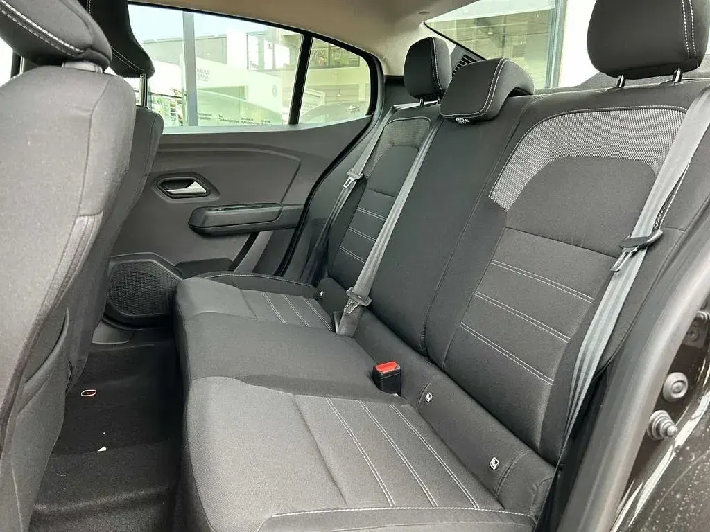 Gebraucht Dacia Logan 91 PS (66 kW) 2024 Blackpearl schwarz Limousine