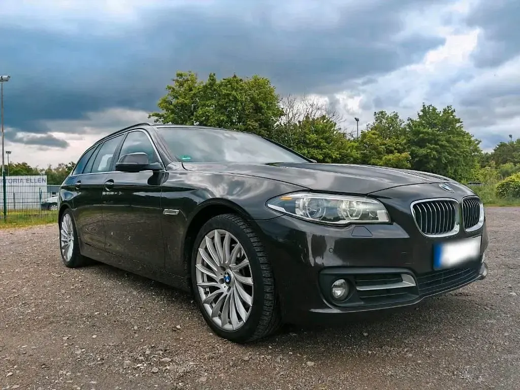 Gebraucht BMW 530 Sport Line 258 PS (189 kW) 2015 Braun Kombi