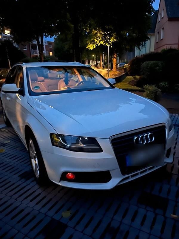 Gebraucht Audi A4 170 PS (125 kW) 2013 Weiß Kombi