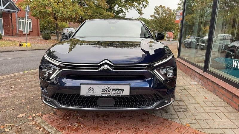 Neu Citroën C5 X 145 PS (106 kW) 2025 Blau Kombi