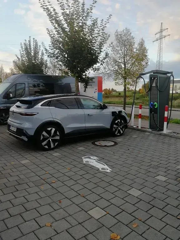 Gebraucht Renault Megane E-Tech Komfort 160 kW (218 PS) 2022 Grau Limousine