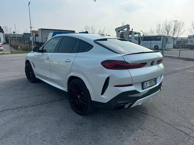 Gebraucht BMW X6 M Sport 286 PS (210 kW) 2023 Weiß SUV