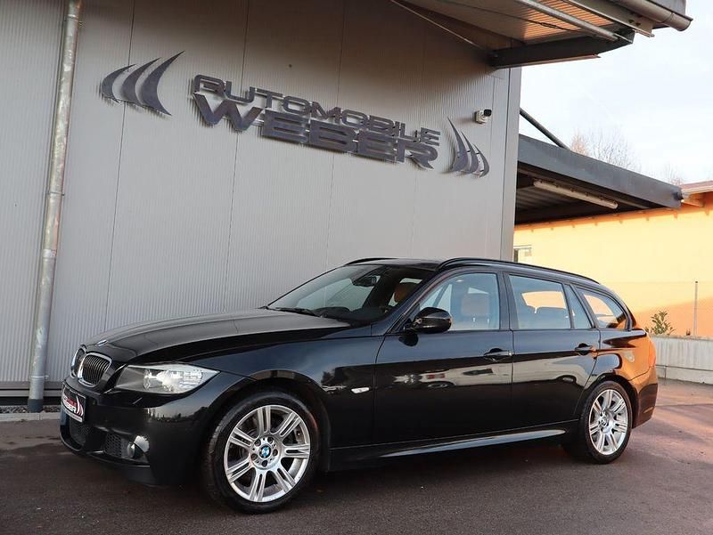 Schwarz Gebraucht 2010 BMW 330 M Sport Kombi | 8.495 € (Fairer Preis) - Bild 1/4