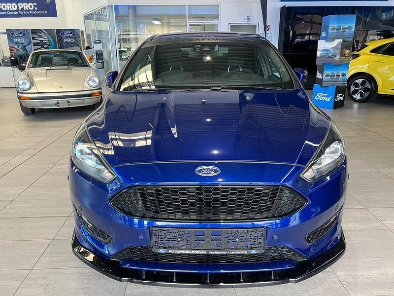 Gebraucht Ford Focus ST-Line 182 PS (133 kW) 2018 Indicblau metallic Limousine