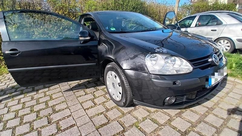 Occasion VW Golf IV 102 ch (75 kW) 2005 Noir Berline
