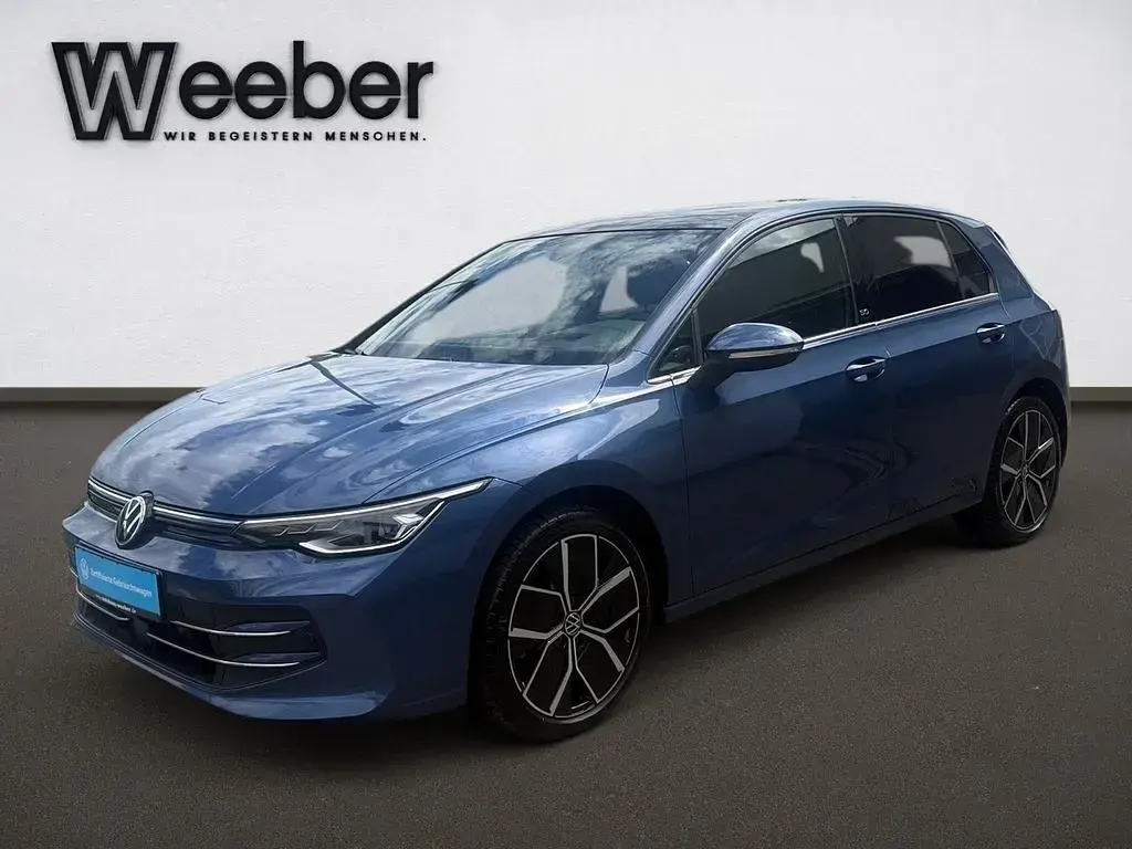 Gebraucht VW Golf VIII Edition 150 PS (110 kW) 2024 Anemonenblau (metallic) Limousine