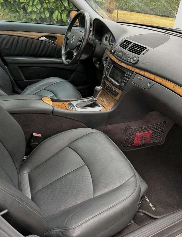 Gebraucht Mercedes E350 272 PS (200 kW) 2005 Schwarz Kombi