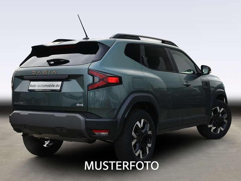 Neu Dacia Duster Extreme 154 PS (113 kW) 2025 Grün SUV