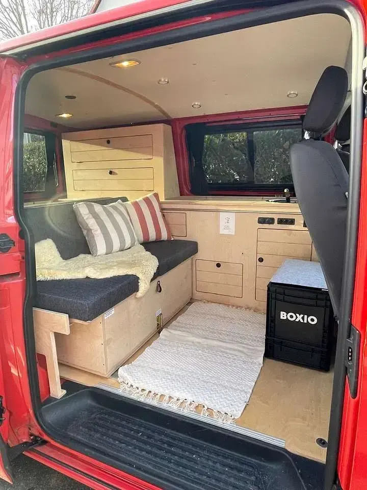 Gebraucht VW T5 84 PS (61 kW) 2014 Rot Van