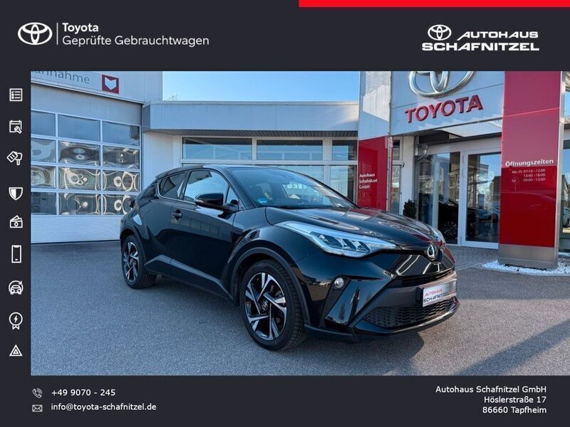 Mysticschwarz mica Gebraucht 2022 Toyota C-HR Team SUV | 21.990 € (Fairer Preis) - Bild 1/4