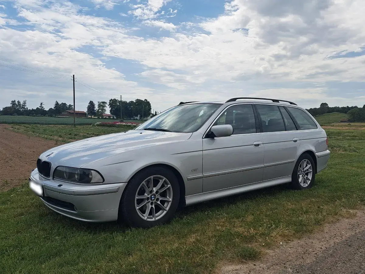 Gebraucht BMW 525 192 PS (141 kW) 2002 Silber Kombi
