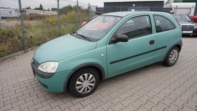 Grün Gebraucht 2001 Opel Corsa Kleinwagen | 580 € (Superpreis) - Bild 1/4