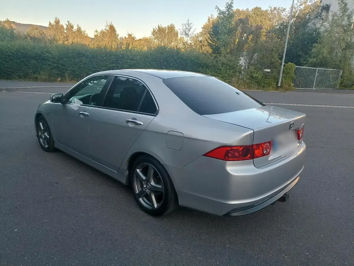 Gebraucht Honda Accord Sport 140 PS (102 kW) 2007 Silber Limousine