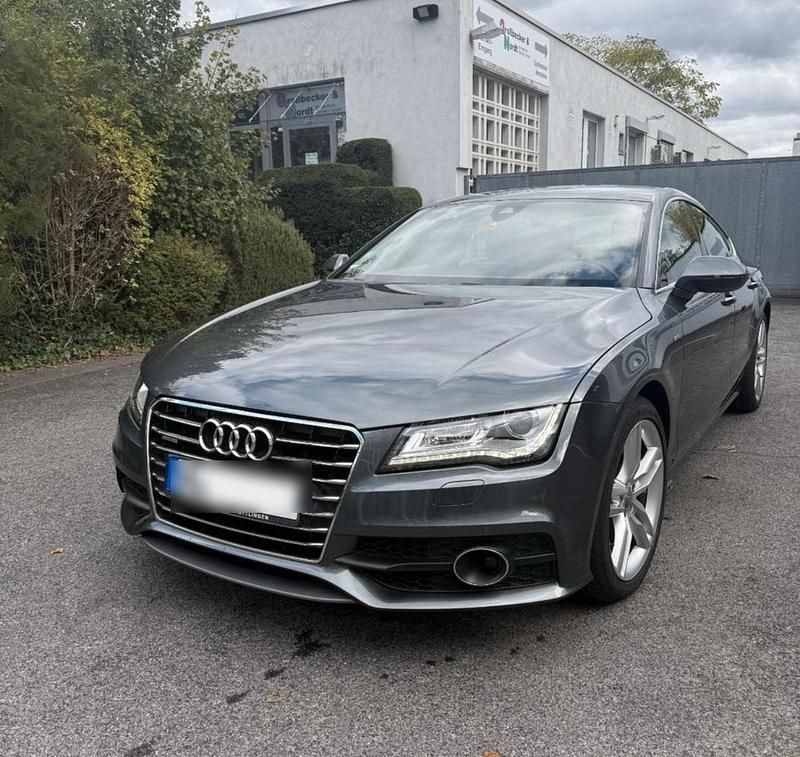 Grau Gebraucht 2014 Audi A7 Comfort Kleinwagen | 15.000 € (Fairer Preis) - Bild 1/4