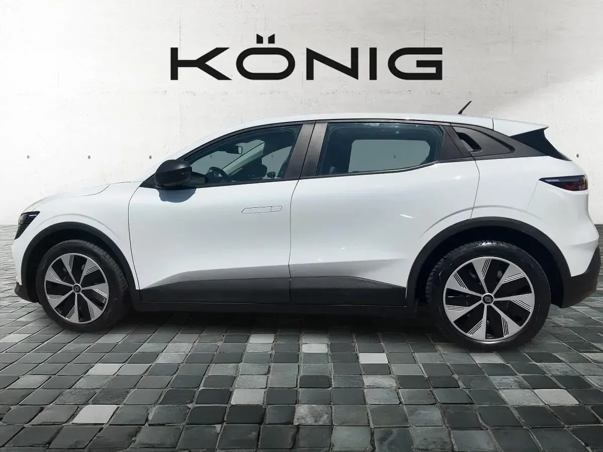 Gebraucht Renault Megane E-Tech Evolution 96 kW (131 PS) 2023 Weiß Limousine