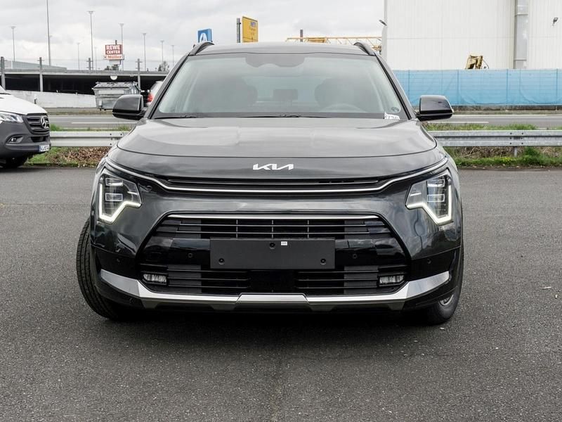 Gebraucht Kia Niro Vision 129 PS (94 kW) 2025 Interstellar grau metallic SUV