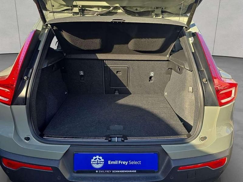 Gebraucht Volvo XC40 Plus 261 PS (191 kW) 2022 Sage green metallic SUV