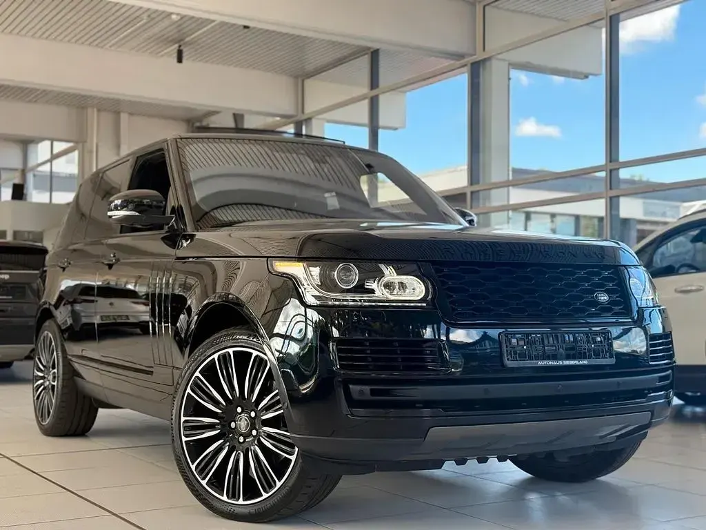 Gebraucht Land Rover Range Rover Vogue 258 PS (189 kW) 2016 Farallon black SUV